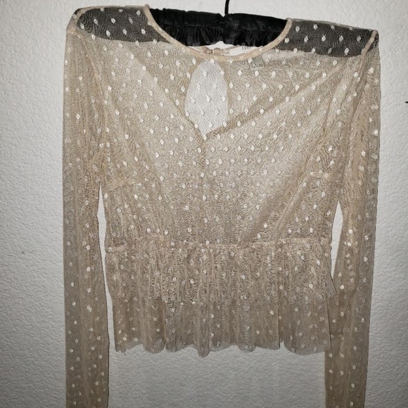 See Through Mesh Metallic Design Ruffle Top - Picture 2 of 3